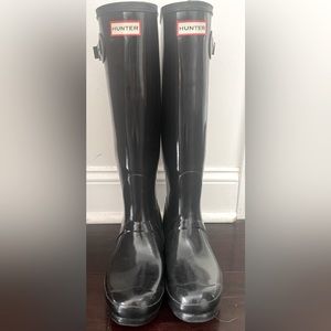 Size 8 Black tall Hunter rain boots